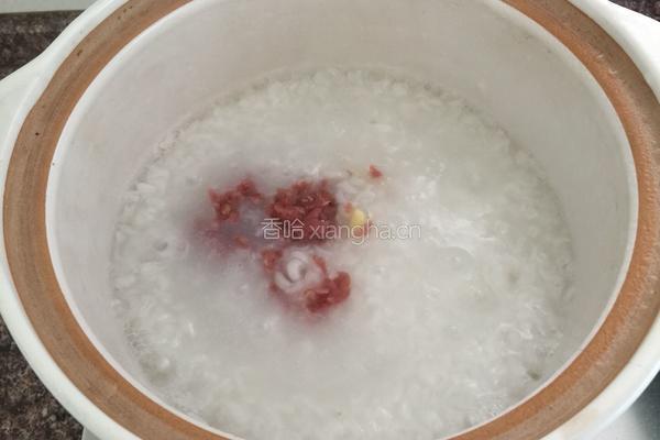 皮蛋瘦肉粥的做法图解5