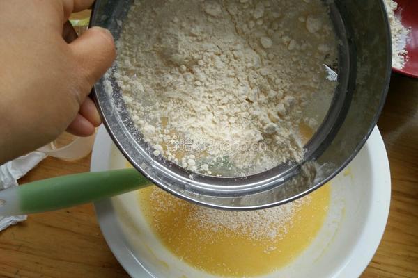 玉米味蛋糕的做法图解6