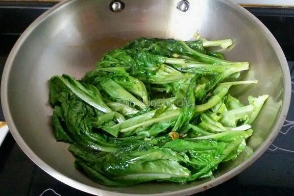橄榄油清炒生菜的做法图解5