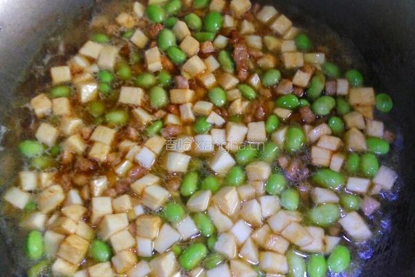 茭白毛豆炒肉的做法图解3