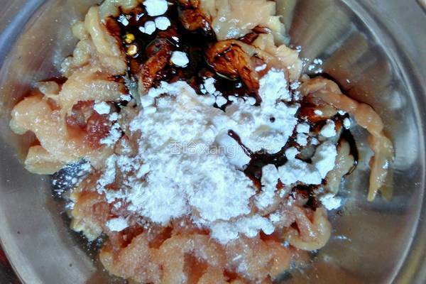 豆角闷饭的做法图解1