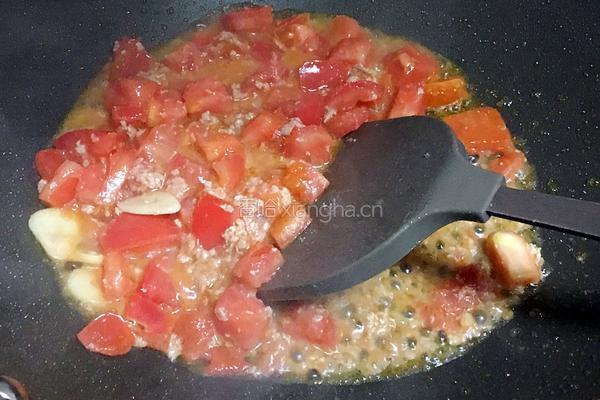 西红柿炖豆腐的做法图解3