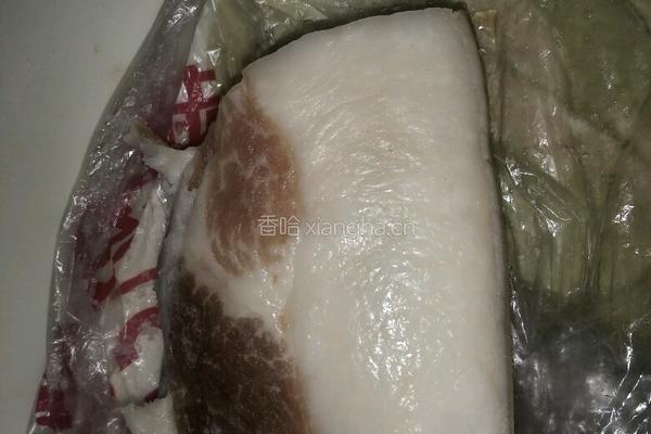 蒜泥白肉的做法图解1