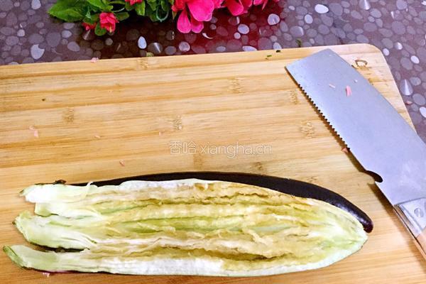 蒜泥茄子卷苦菊的做法图解5