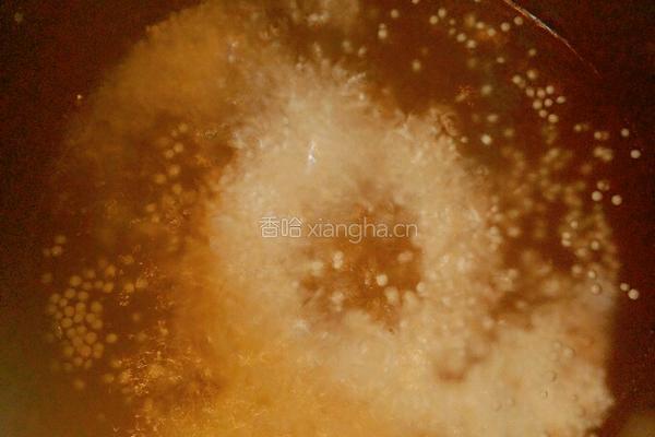 香蕉牛奶西米露的做法图解3