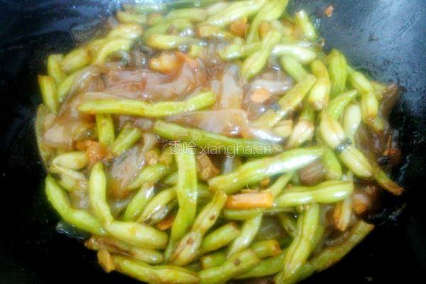 炖豆角土豆拉皮的做法图解10