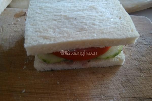 吞拿鱼三明治的做法图解12