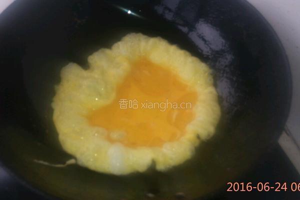 鸡蛋炒韭菜的做法图解4