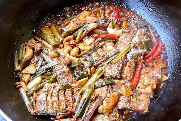 豆豉烧带鱼的做法图解8