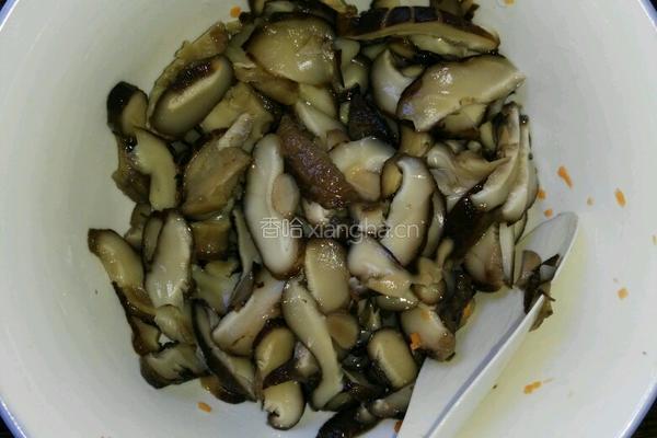 香菇肉饺的做法图解2
