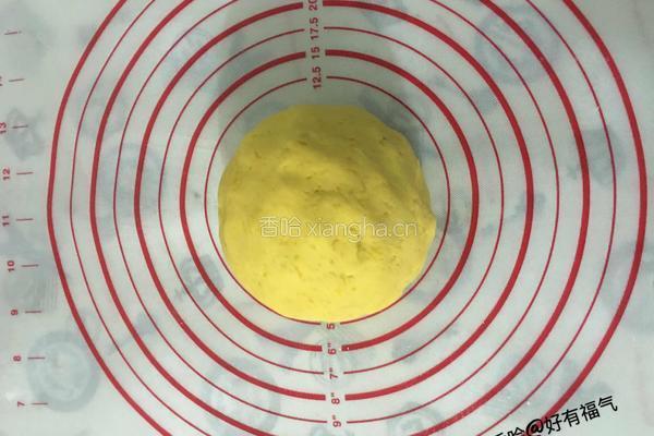 芝香豆沙馅南瓜饼的做法图解4