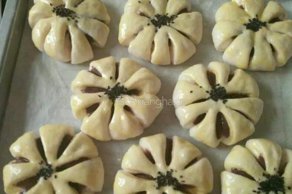 豆沙面包的做法图解10