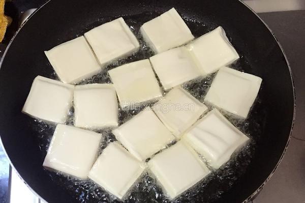 五花肉焖豆腐的做法图解4
