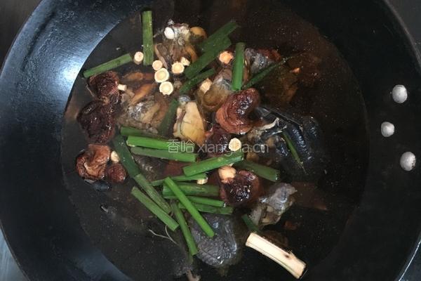 营养乌鸡炖土豆的做法图解8