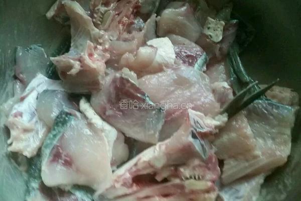 自制酸菜鱼的做法图解2