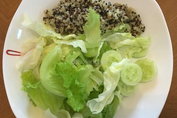 藜麦蔬菜沙拉的做法图解4