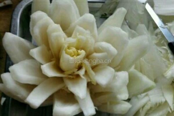 翡翠莲花的做法图解1