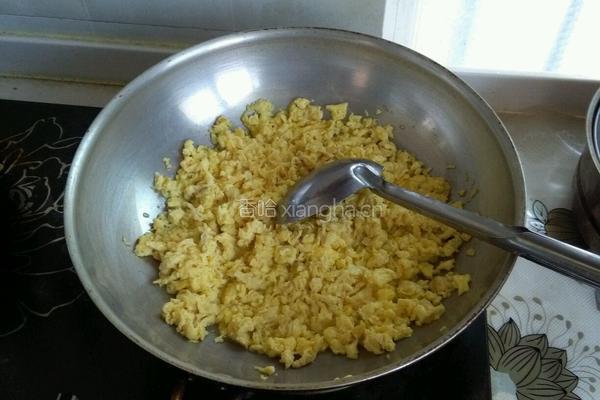 韭菜鸡蛋馅饼的做法图解4