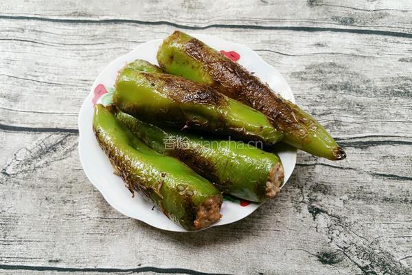 辣椒酿肉