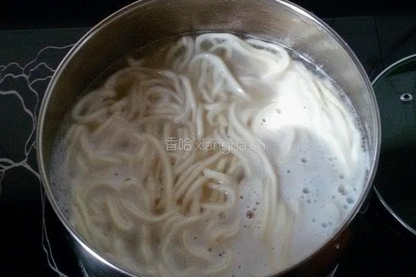 西红柿鸡蛋拌面的做法图解8