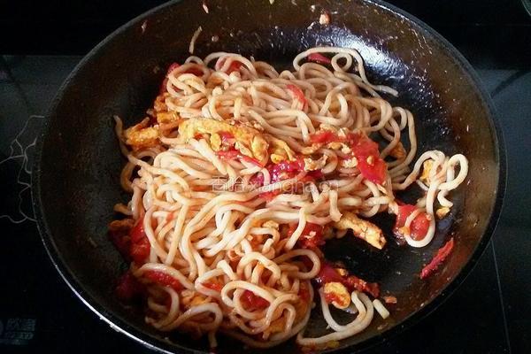西红柿鸡蛋拌面的做法图解11
