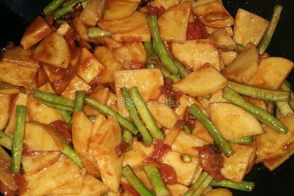 番茄豆角烧土豆的做法图解6
