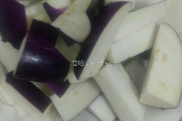 土豆炖茄子的做法图解2