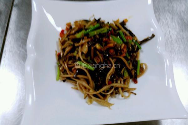 黄椒蕨菜炒海蚌