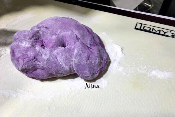紫薯花开馒头的做法图解2