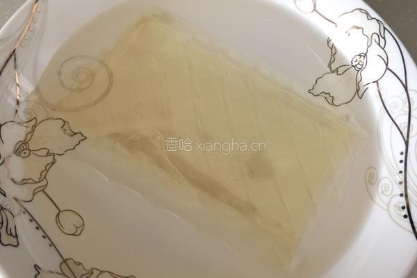 夏日免烤蛋糕的做法图解1