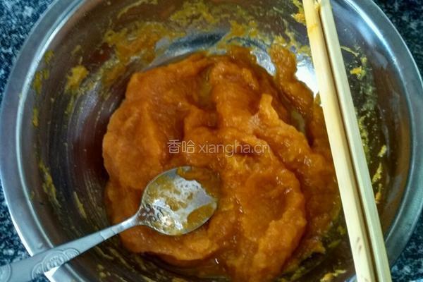 采摘的小女孩的做法图解1
