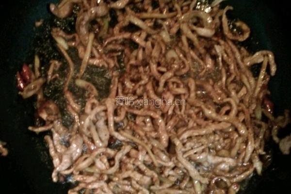 青椒炒肉丝的做法图解5