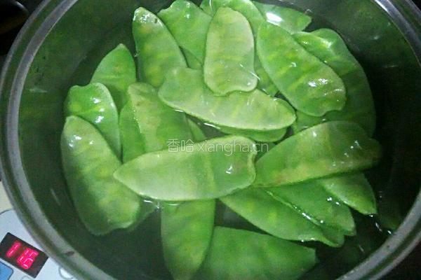 素三鲜扁豆盒子的做法图解4