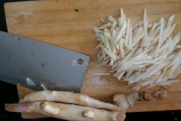 姜丝肉的做法图解1