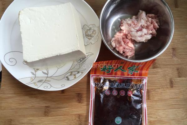 麻婆豆腐的做法图解1