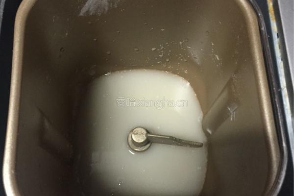 玉米面窝窝头的做法图解2