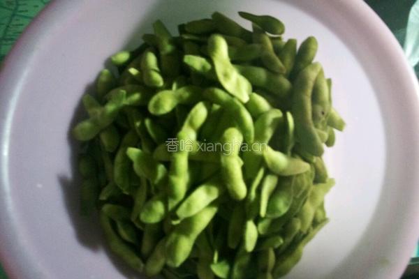 水煮毛豆的做法图解2