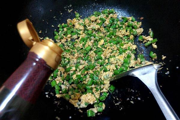 豆角炒鸡蛋的做法图解6