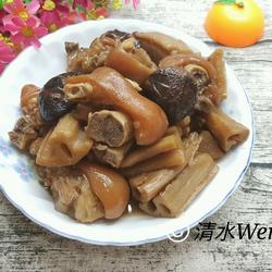 莲藕焖猪手的做法[图]