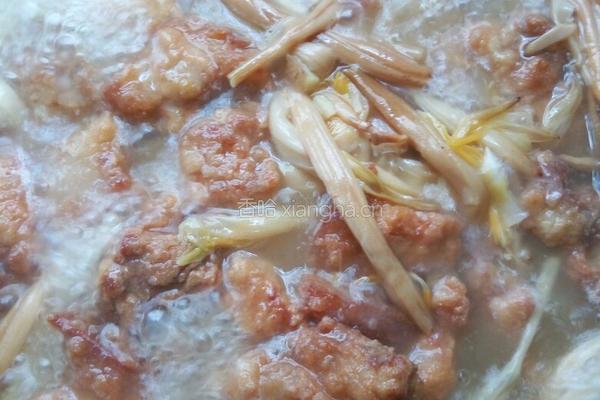 黄花菜炖滑肉的做法图解16
