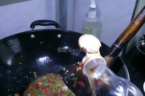香辣松花蛋的做法图解5