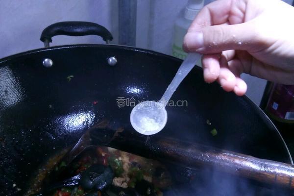 香辣松花蛋的做法图解8