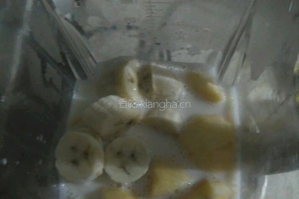 苹果香蕉汁的做法图解2