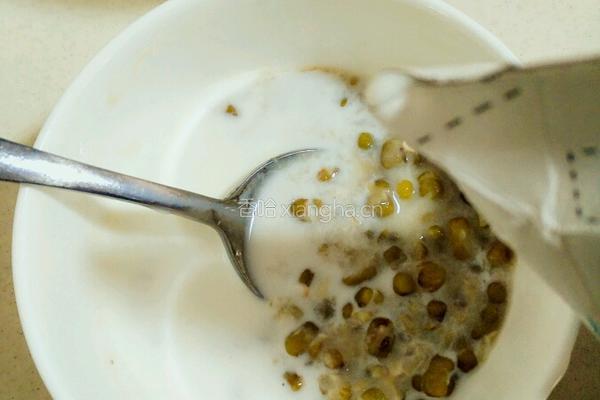 奶味绿豆冰棍的做法图解4