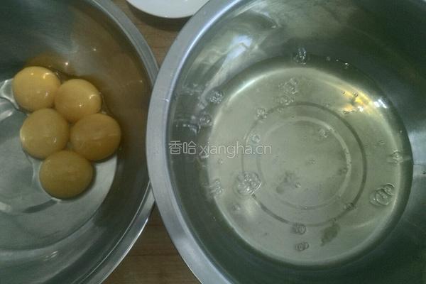 中空拉花戚风蛋糕的做法图解1