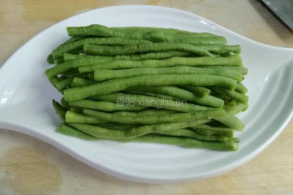 凉拌豇豆的做法图解3