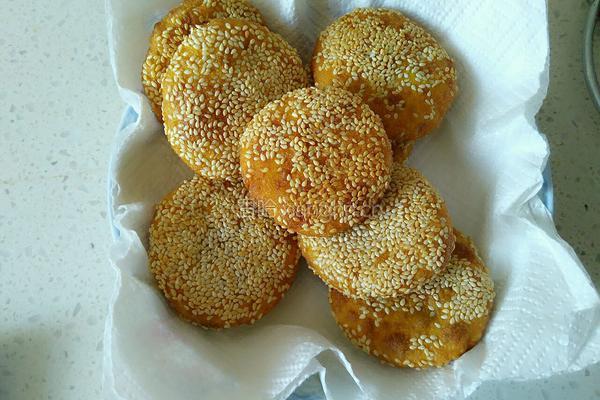南瓜豆沙芝麻饼的做法图解10