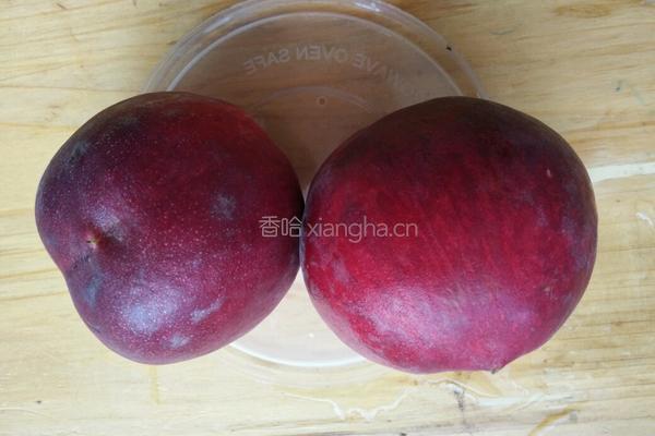 鲜榨果汁水蜜桃的做法图解2