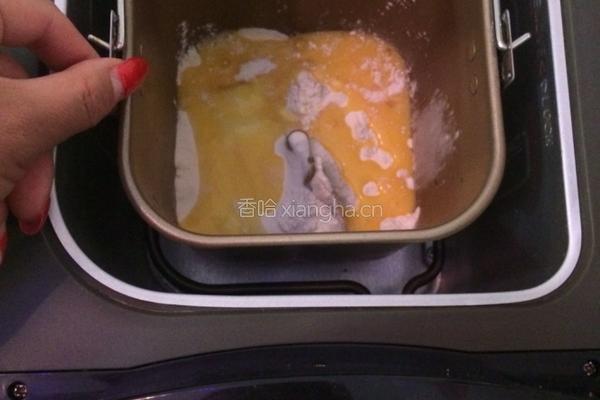 格格牌葡萄干红豆面包的做法图解2