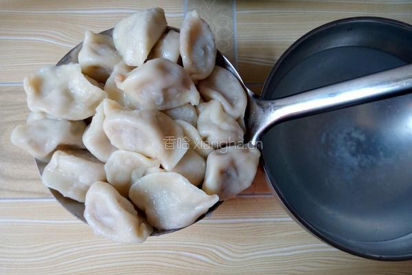 煎水饺的做法图解2